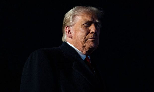 ترامپ: در حال مذاکره با ایران هستیم